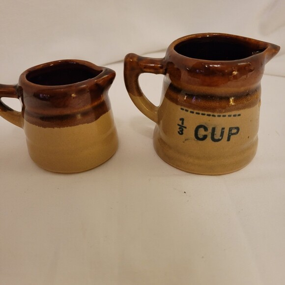 Vintage Brown Pottery Mearsuring Cups Half Cup and Quarter Cup - Picture 2 of 7